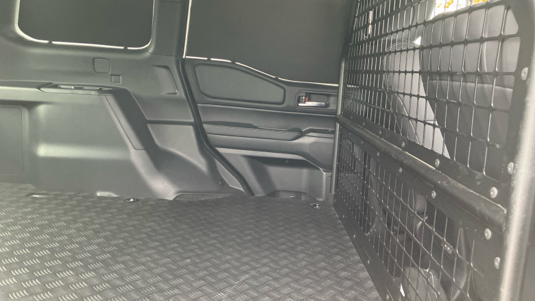 Toyota Land Cruiser Diesel 2.8D 205 Commercial Auto